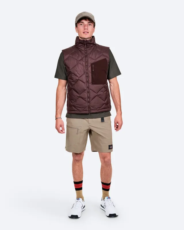 The Mountain Studio V-11 UL dunvest fudge lett